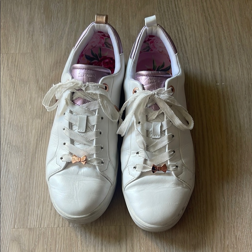 Ted Baker White and Pink Sneakers Low-Top Casual